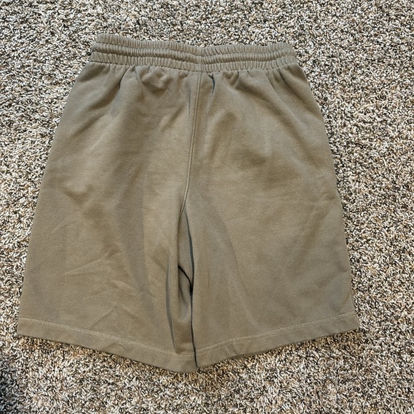 DSG Army Green Shorts - Picture 2 of 3